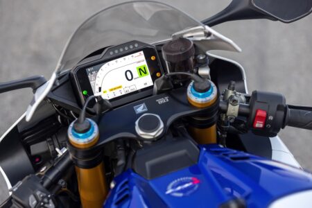 22YM Honda CBR1000RRR Fireblade SP 30th Anniversary - Image 10