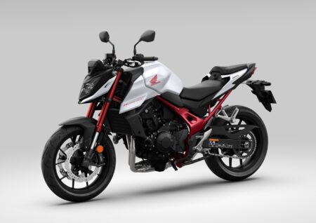 23YM Honda CB750 Hornet - Image 12