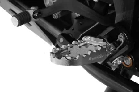 "Works" long-distance foot pegs for KTM 790, 890, 1050, 1090, 1190 Adv, 1290 S Adv, LC8, LC4, 690 Enduro, EXC, Husqvarna Norden 901 - Image 2