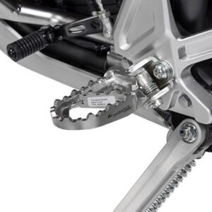 "Works" long-distance foot pegs for Yamaha Tenere 700 / World Raid
